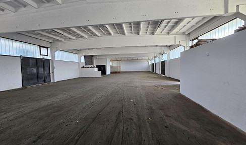 Lagerhalle mit einer Fläche von 730m² + Büro möglich