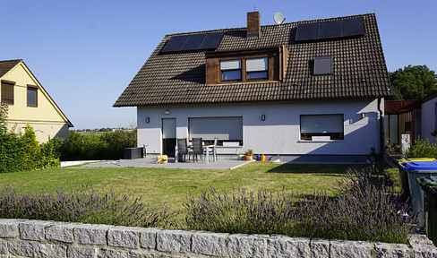 Einfamilienhaus inkl. Einliegerwhg. und wunderschönem Fernblick