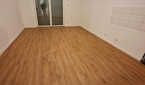 Beautiful 2-room apartment on the ground floor in Spandau