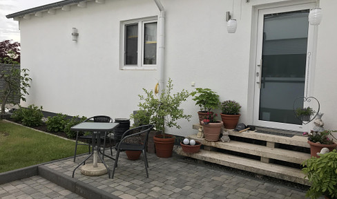 Modern bungalow with 2 floors, completely renovated, many extras, two gardens, large terrace