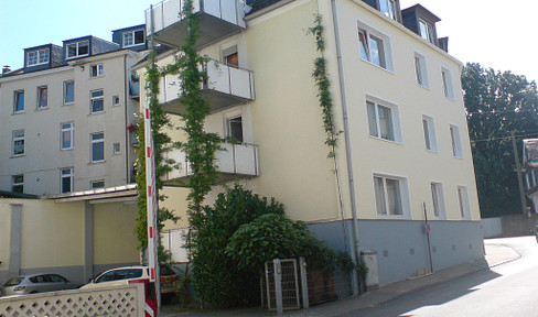 Schwelm/City: 3 room apartment, balcony, fitted kitchen + electrical appliances, storage room, cellar and low additional costs