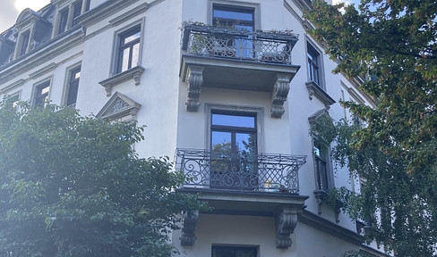 Apartment in TOP location with elevator in Dresden-Striesen