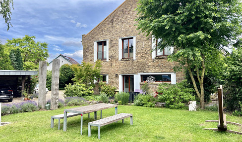 *Reserved* Exclusive living in an "old" barn, remaining farm, semi-detached house, apartment building