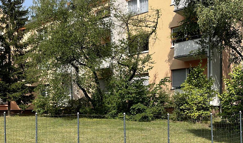 Top sanierte 2 Zimmer Whg. in ruhiger Lage mit Südbalkon