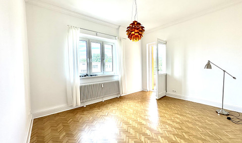 Free to move in and without commission! Refurbished oak parquet