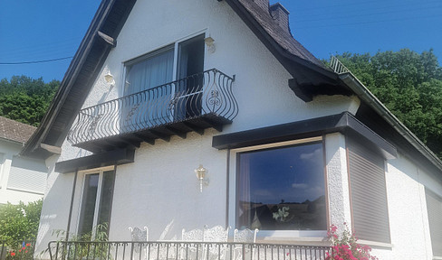 Dream property with unobstructed views of the town of Kirn