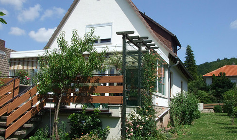 Attractive detached house with garden and garage