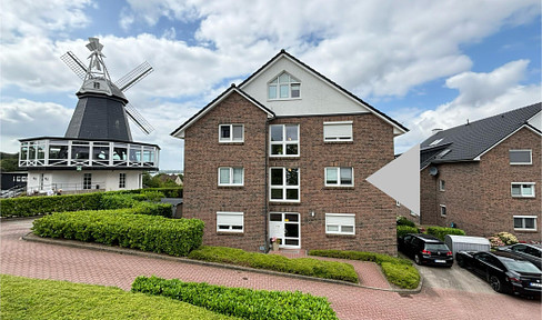 3.5 room apartment in Laboe with balcony, fjord view and upscale furnishings