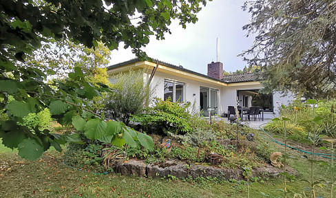 Eleganter Bungalow mit unverbaubarem Blick