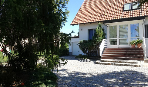Living in the countryside and yet quickly in Berlin