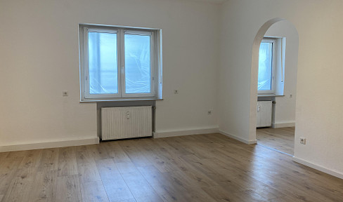 Bright 4-room apartment with balcony and fitted kitchen in a central location in Nuremberg