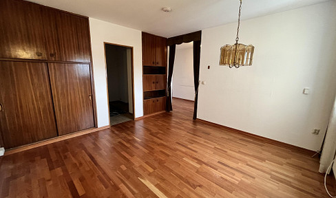 Attractive 4-room apartment with balcony and EBK in Mainaschaff