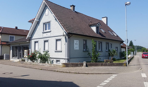 beautiful DGWG in Schutterwald, conveniently located, home office possible, for rent