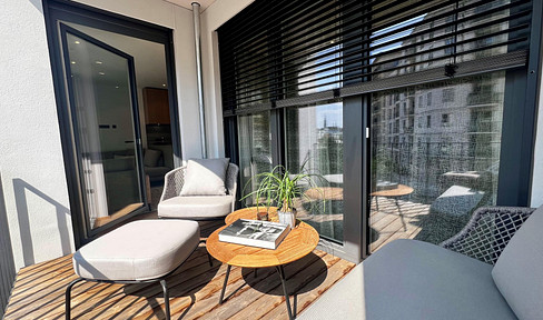 very stylish and modern furnished apartment with balcony and roof garden - quickly in the center