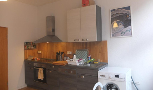 Fully furnished old apartment in Duissern with spacious eat-in kitchen