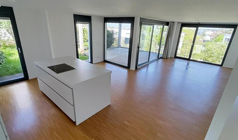 Light-flooded 3.5-room apartment in a prime location