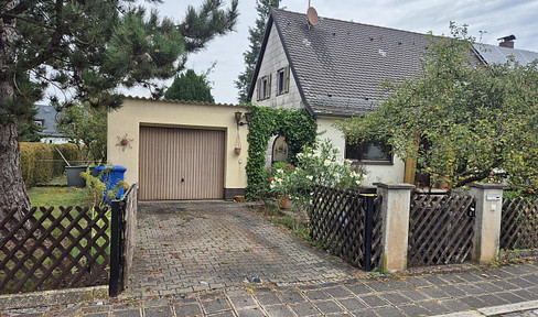 Beautiful 1,000m² plot in a dream location - Nuremberg outskirts / right next to the Reichswald forest