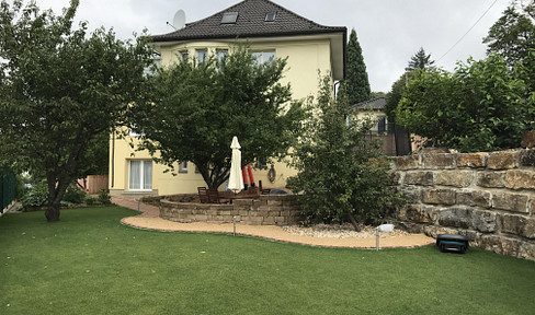 2 family house on 1061 sqm building plot