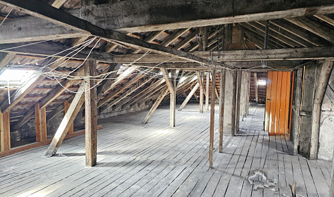 Convertible attic in Nuremberg. Central location