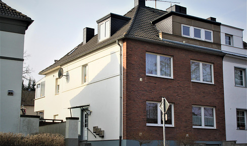 LANGERWEHE AM BAHNHOF: COZY, WELL-KEPT APARTMENT