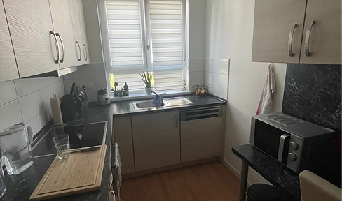 Bright 2-room apartment Spandau ground floor with balcony