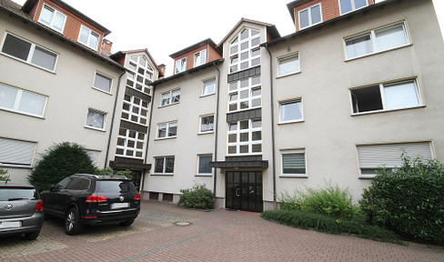 3.5 room Altenbochum, 2 bathrooms, balcony, parquet flooring, quiet central location, open-plan living/dining area