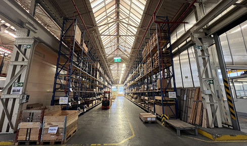 Attractive warehouse / logistics / production hall