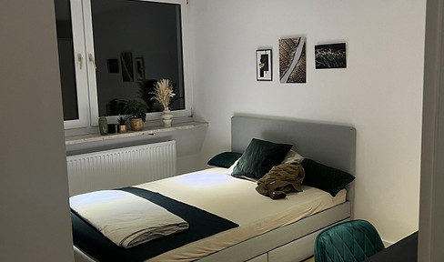 Exclusive boutique room in stylish 3-person shared apartment - Höglwörther Straße 363, Munich