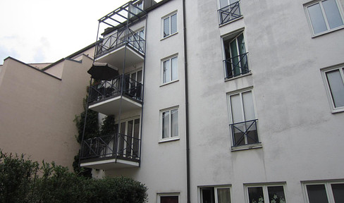 3-room apartment in DEG center with underground parking space