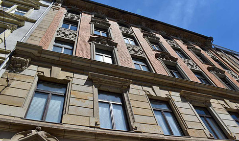 Prestigious residential and commercial building in Dresden's old town, Wilsdruffer Vorstadt, vacant