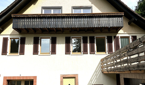 Two-family house renovated/refurbished-1.73 ha plot, secluded location, PV system, spring, by a torrent