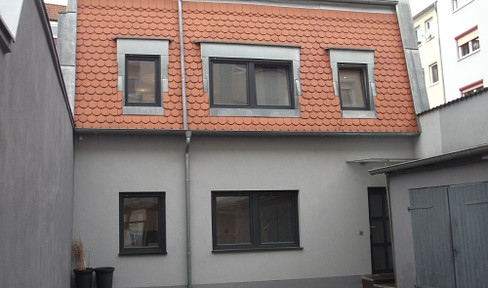 Very nice small townhouse in N-Steinbühl from private owner