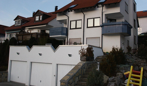 Weissach-Flacht 3.5 room apartment on 4 levels/south-west facing slope 98sqm/garage