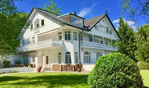 House in a stately old building