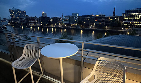 Hamburg's most beautiful balcony!