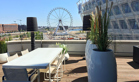 Hamburg's most beautiful balcony!