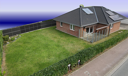 Detached house in Schwabstedt, with PV, storage and solar thermal energy