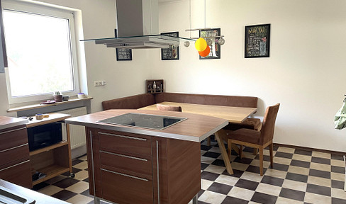 Großzügige helle 4-Zimmer-Wohnung von Privat - letzte Gelegenheit