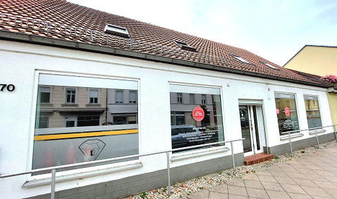 Gewerbeeinheit für Einzelhandel/Gastronomie/Praxis/Büro in zentraler Einkaufsstraße in Luckenwalde