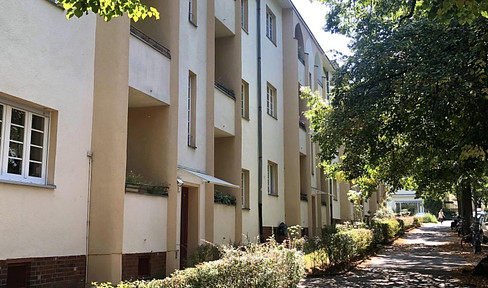 2,5-Zimmer-Wohnung mit Loggia in ruhiger Lage (vermietet)