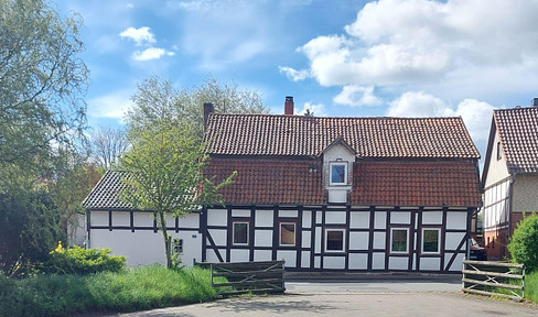 Green oasis to feel good in - romantic half-timbered house