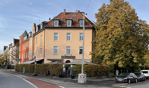 Purchase against bid! - 2 room apartment in old building in Munich-Neuhausen-Nymphenburg