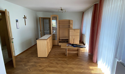 Schöne 3,5 Zimmer Wohnung mit EBK  in Unterschneidheim