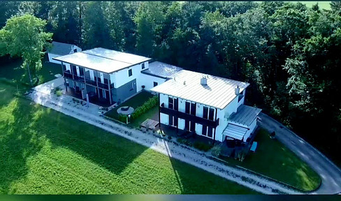 LIVING close to nature !