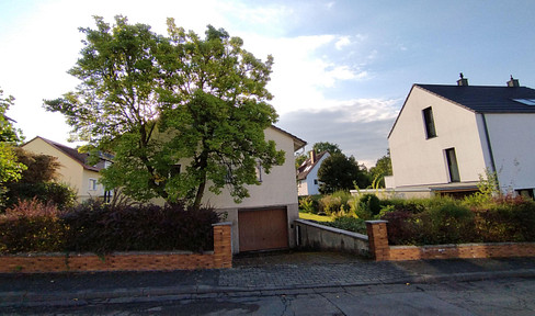 Detached house in Wiesbaden-Sonnenberg - renovate, convert or build new