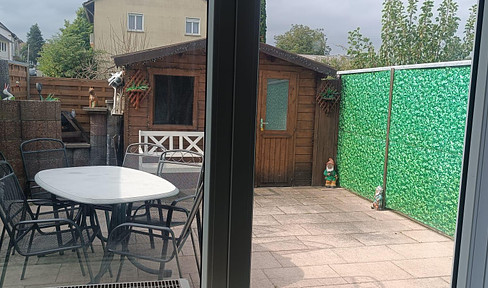 Schöne 4 Zimmer Maisonette Wohnung mit Einbauküche,Terrasse und Tiefgarage inklusive.OHNE MAKLER!