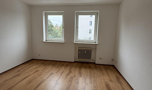 +++ Bright 1-room apartment in Munich-Giesing - Available until the end of July 2025 +++