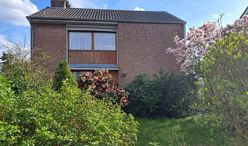 Detached house in Meerbusch for sale from private owner!