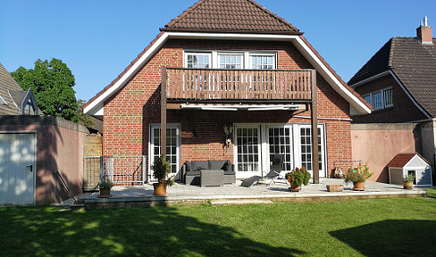 Well-kept and detached 1-2 family house in a preferred top location - close to Cologne-Bonn!