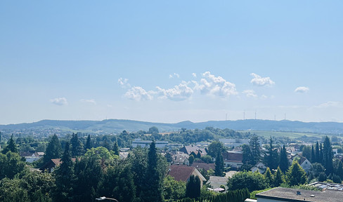 WG-Zimmer (17 m2) in neu renovierter Wohnung mit Balkon, EBK, WLAN